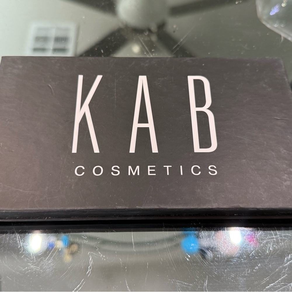 ✨ KAB Cosmetics Eyeshadow Palette – Warm & Neutral Shades ✨